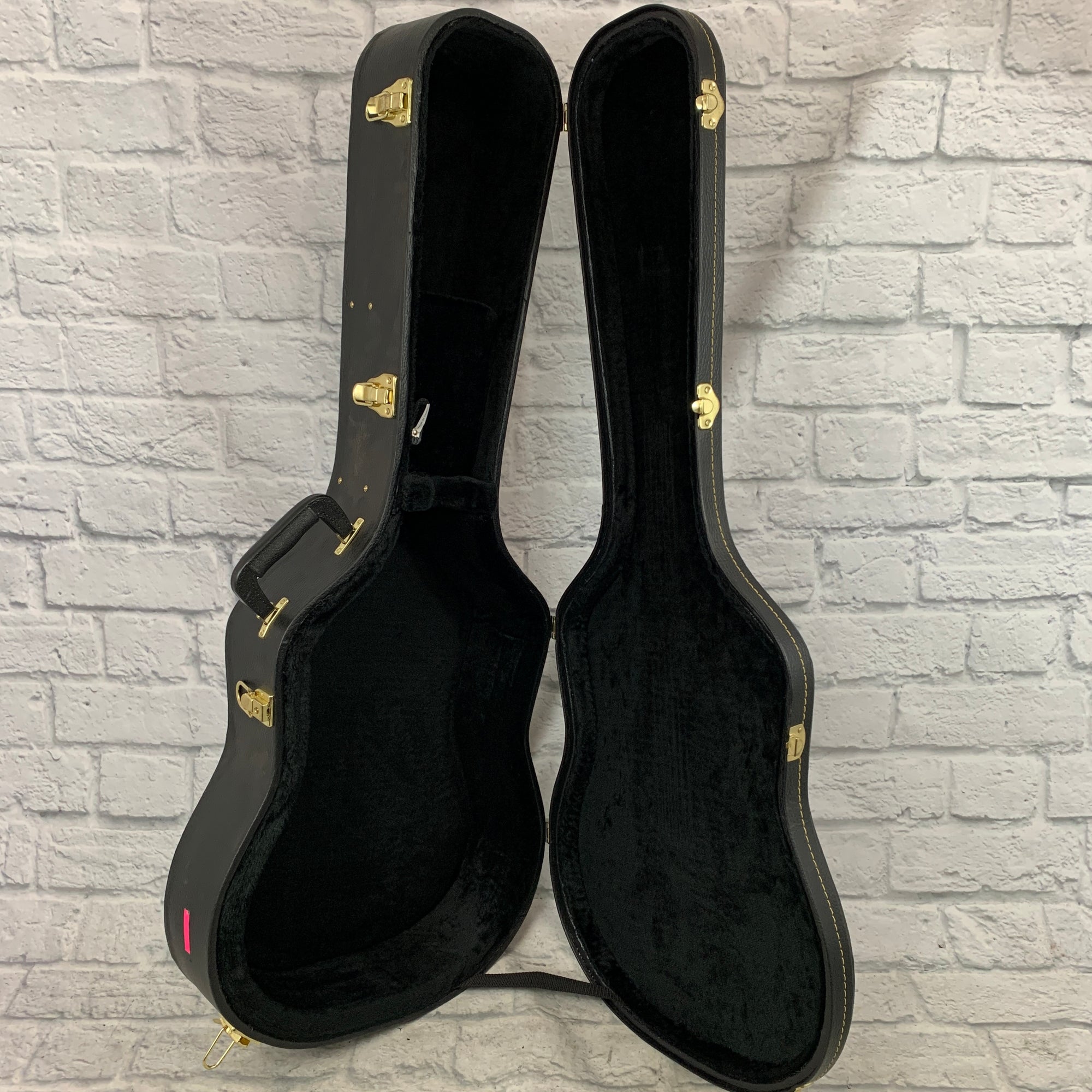 Unknown Classical Acoustic Guitar Hard Case