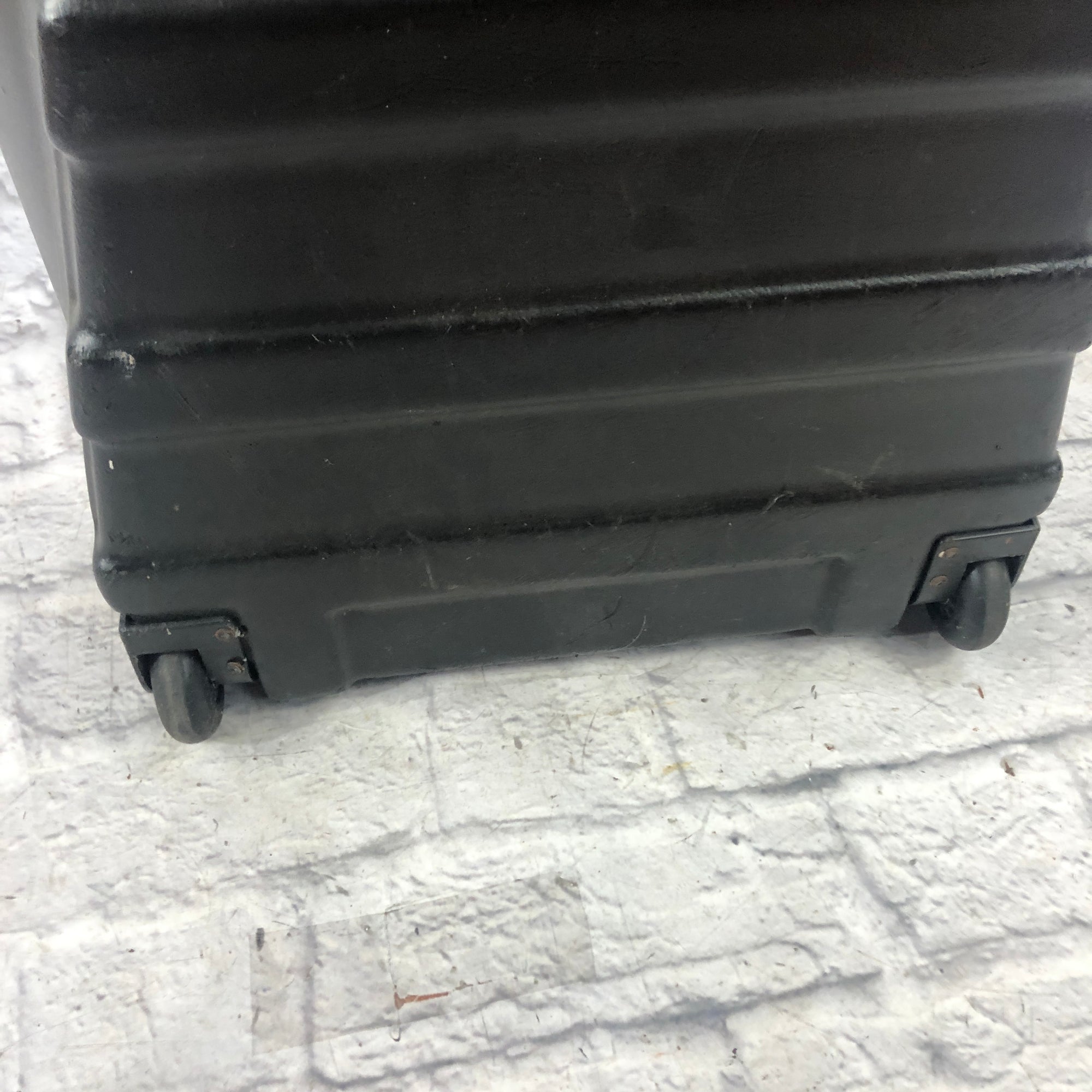 SKB Large Hardware Case with Wheels