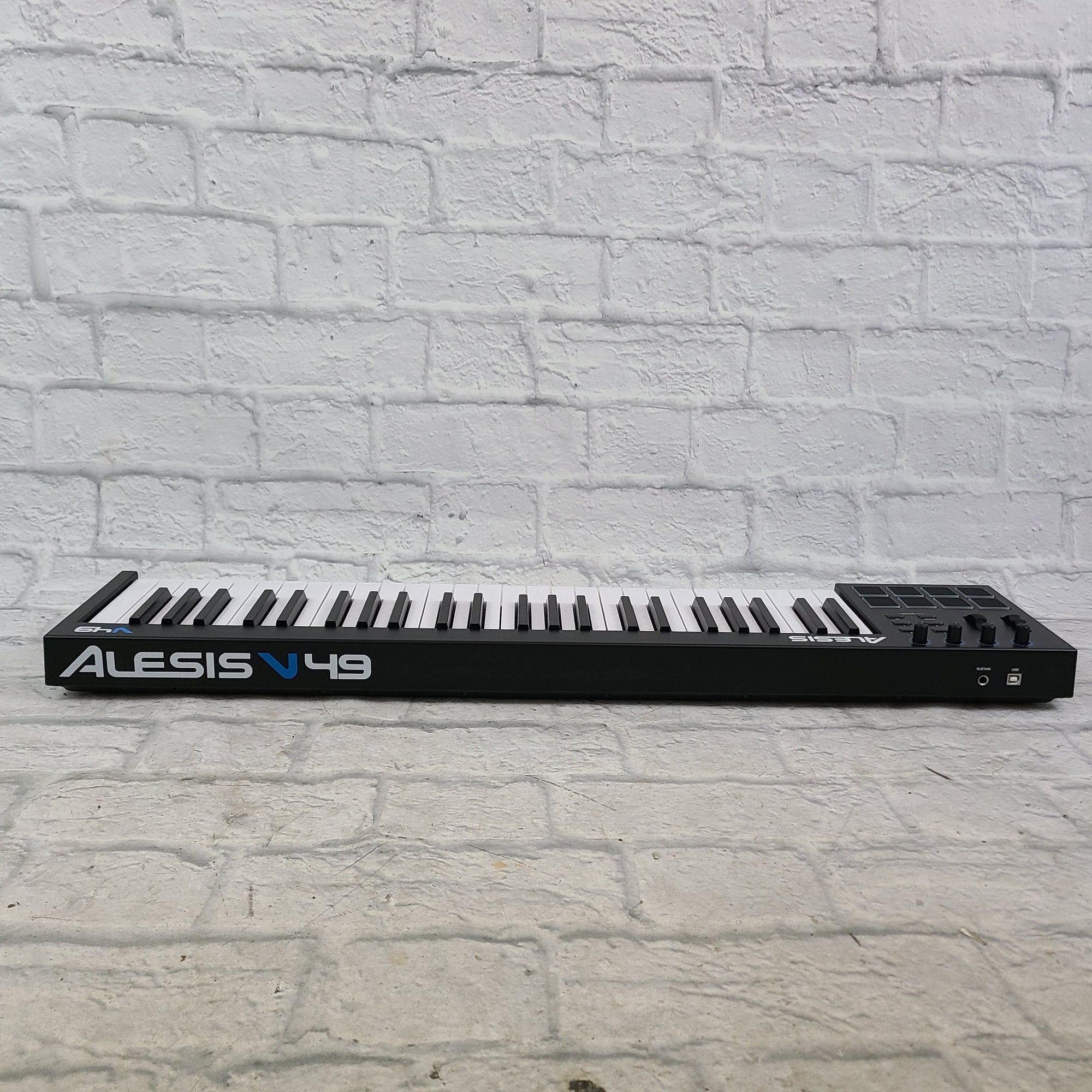 Alesis V49 Midi Keyboard Controller