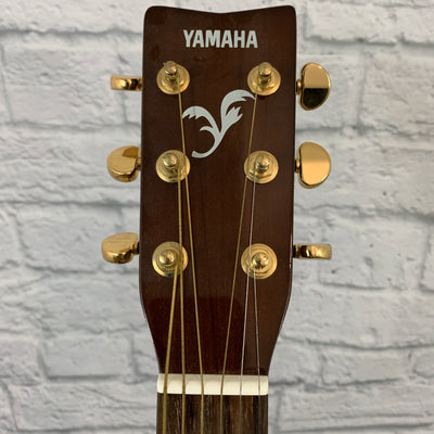 Yamaha F335 Dreadnought Acoustic Guitar