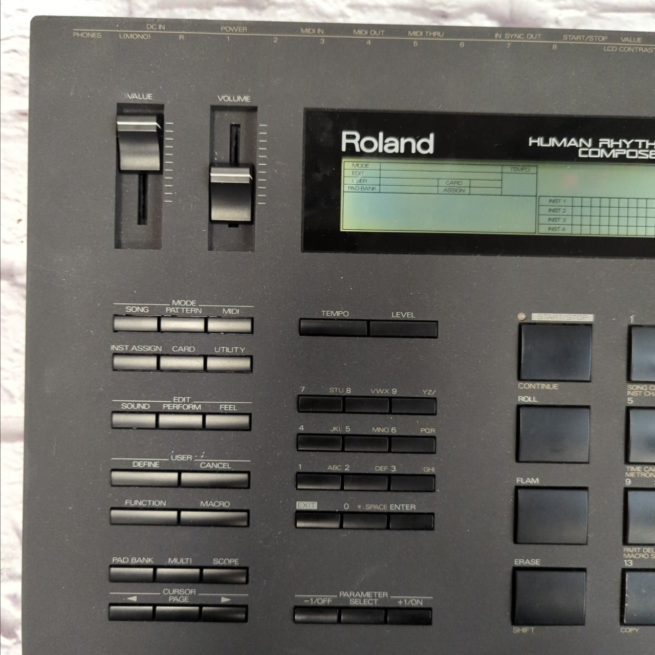 Roland R-8 Human Rhythm Composer Drum Machine - Evolution Music