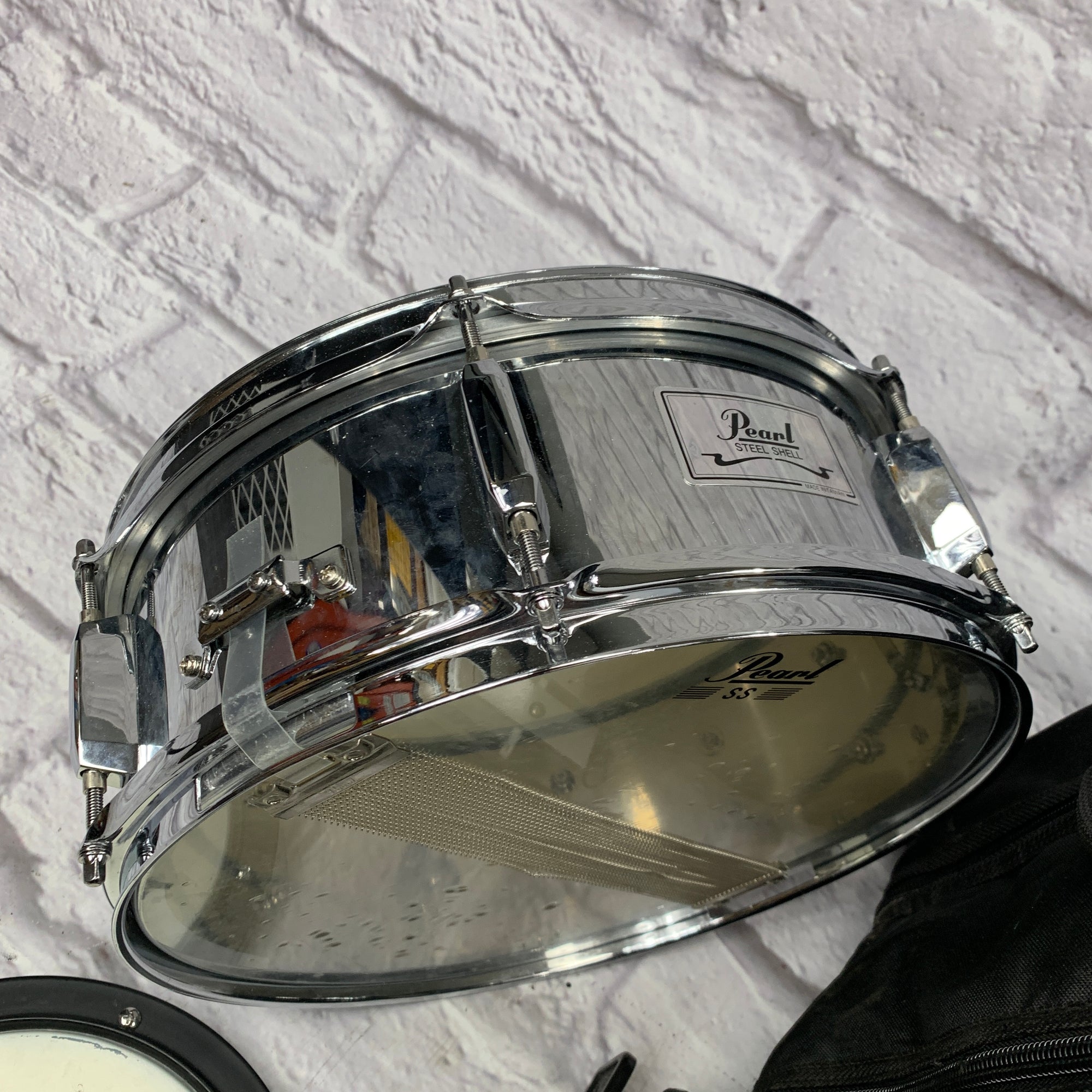 Pearl Student Snare & Bell Kit w/ Rolling Case
