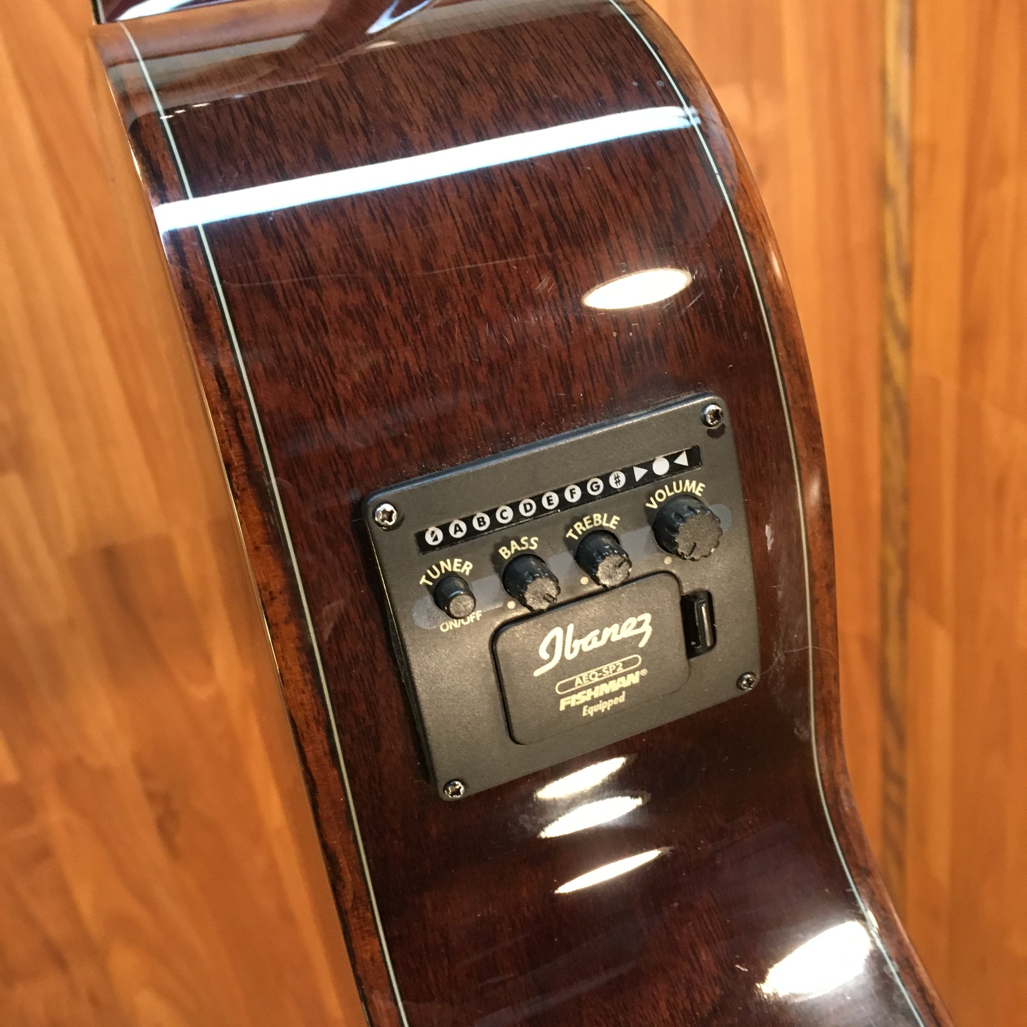 Ibanez AEW40CD-NT Exotic Wood Acoustic-Electric Guitar Natural