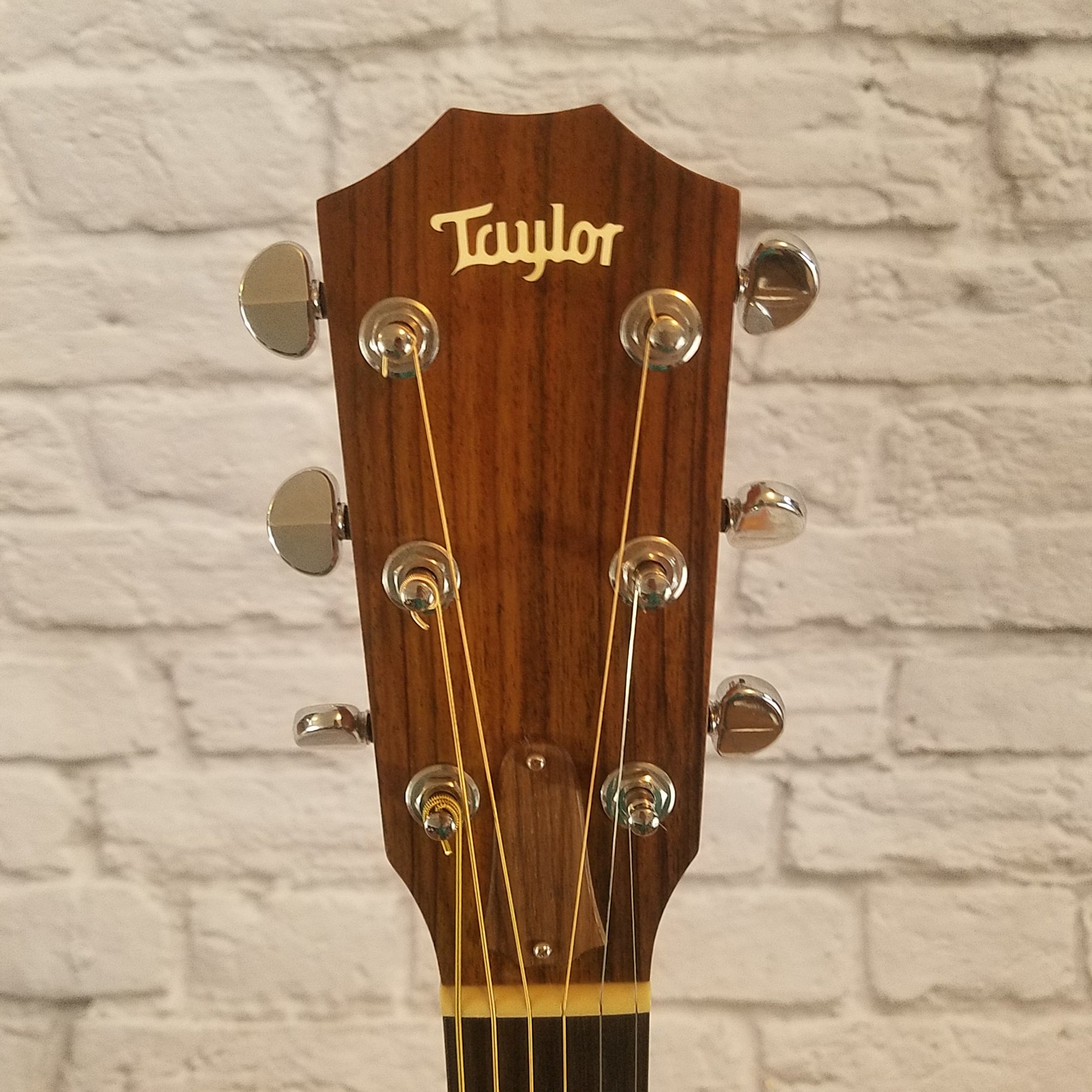 Taylor 422 Acoustic Guitar -Natural
