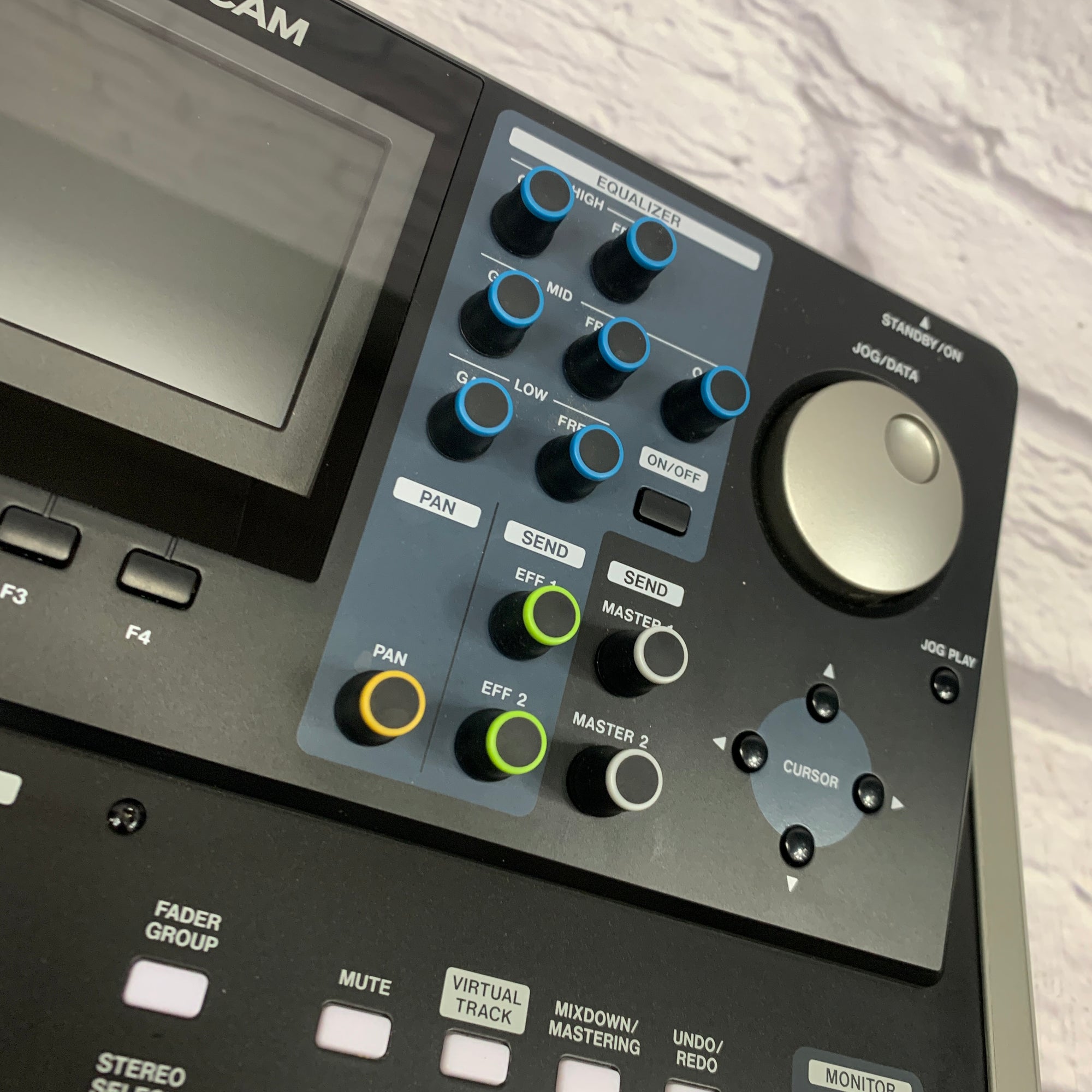 Tascam DP-24SD Digital Portastudio