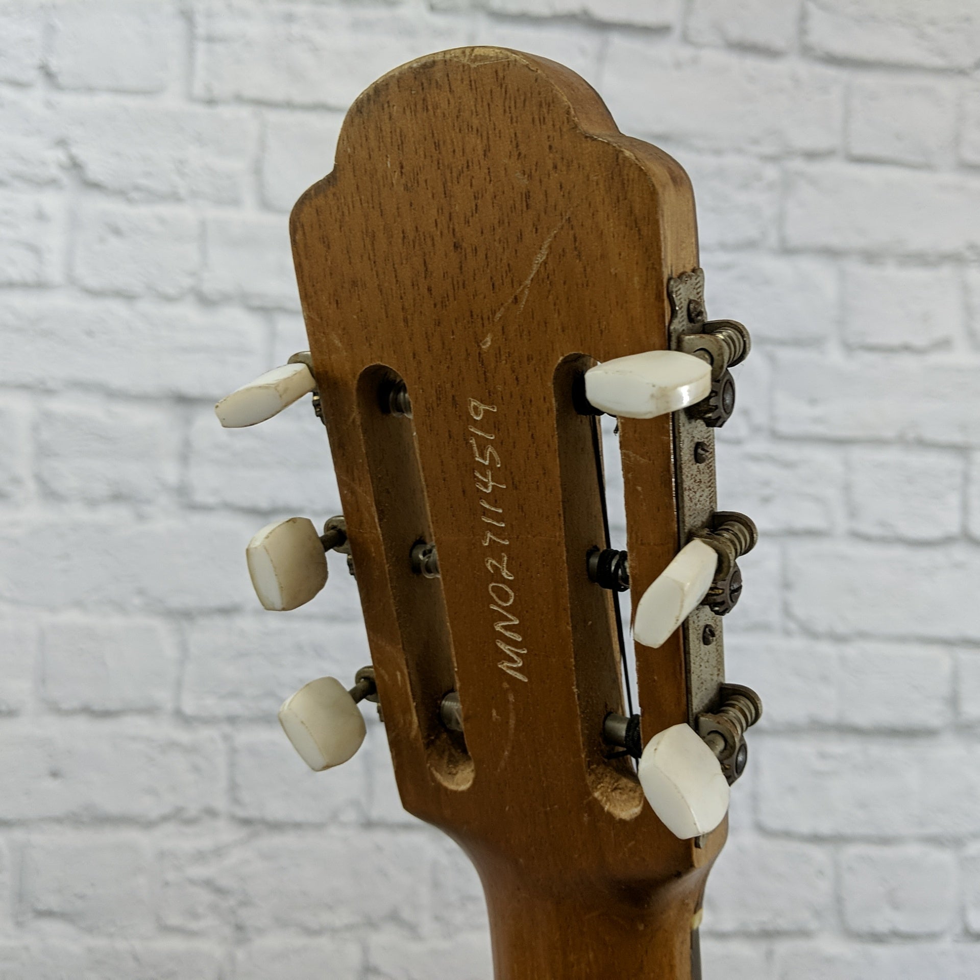 Vintage Herminio Salinas Hijos Classical Acoustic Guitar 1963