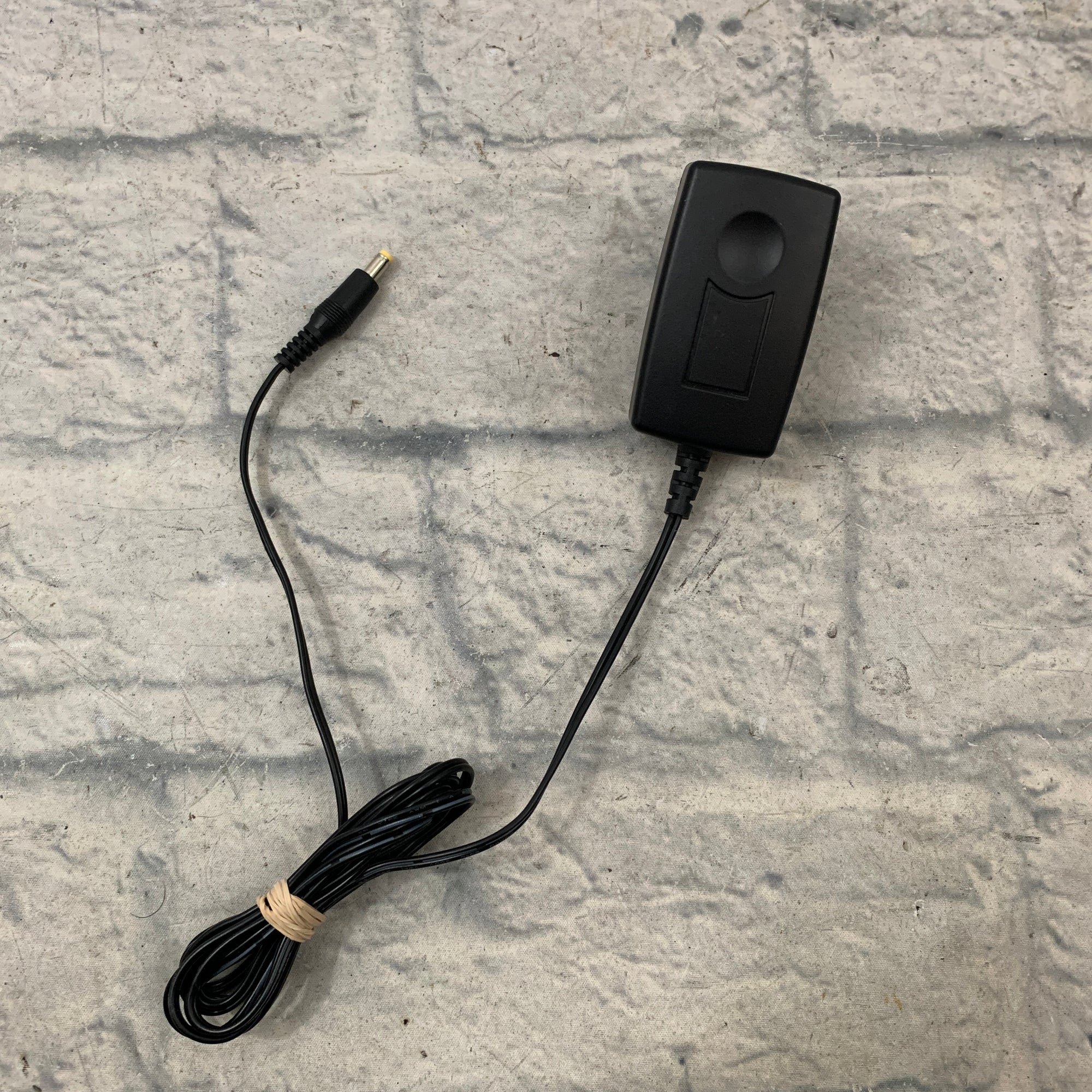 Korg KA350 9V DC Power Adapter