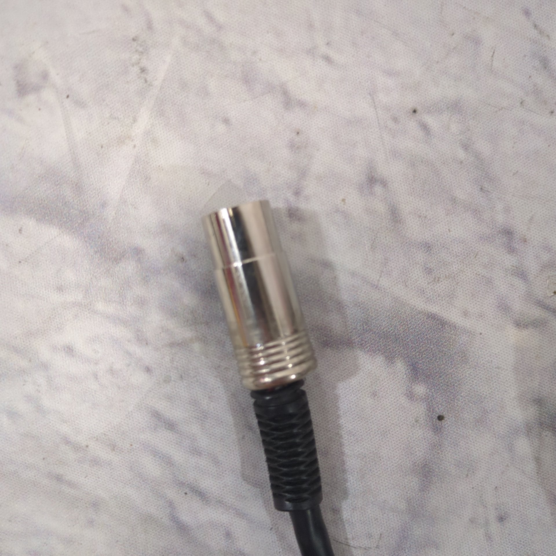 Peavey 3 Button Footswitch with MIDI /DIN Plug