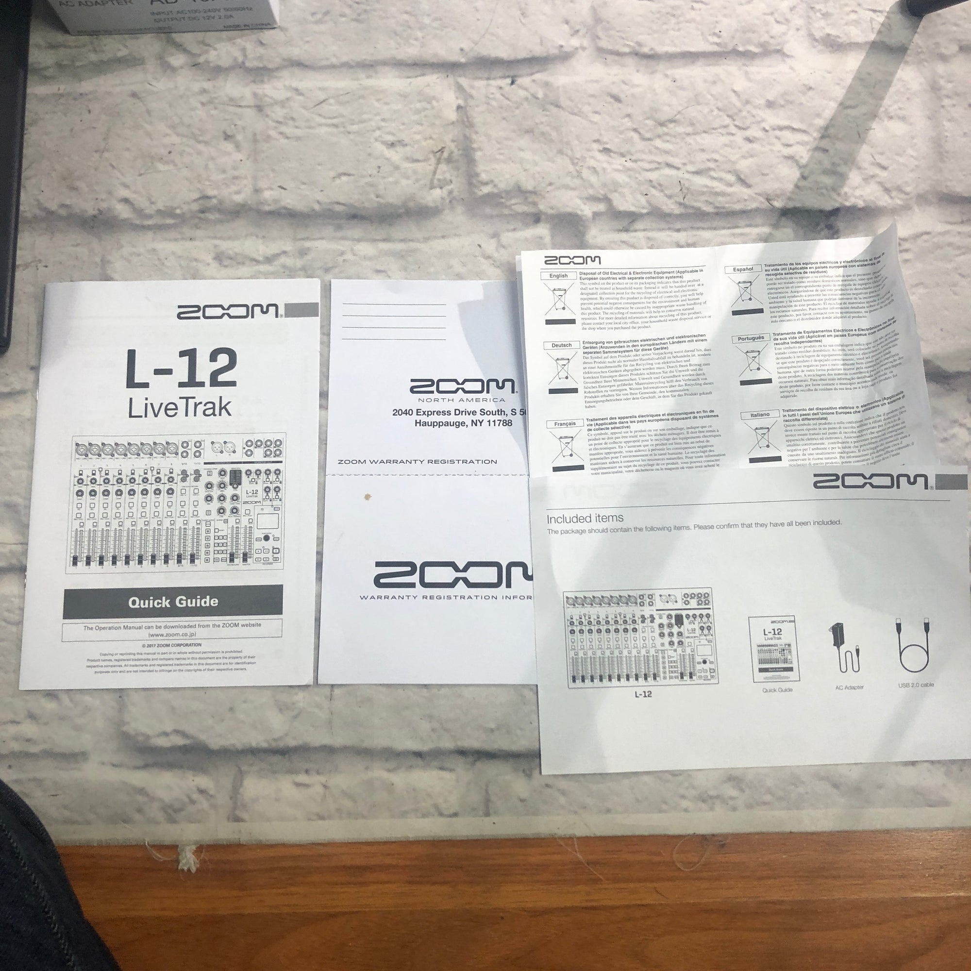 Zoom L-12 LiveTrak Digital Mixer