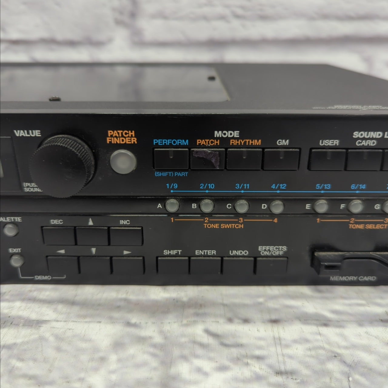 Roland XV-3080 128 Voice Rackmount Synthesizer