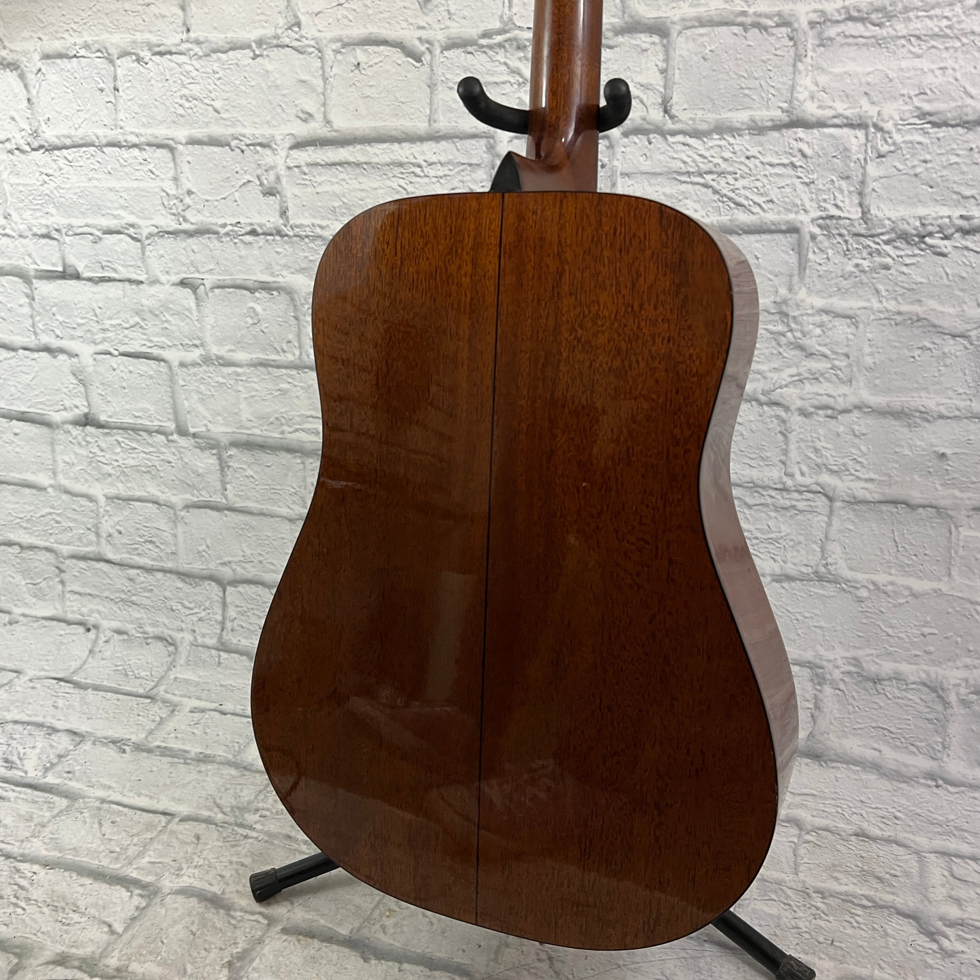 Vintage MIK Lotus L-107 Acoustic Guitar w/ Chipboard Case