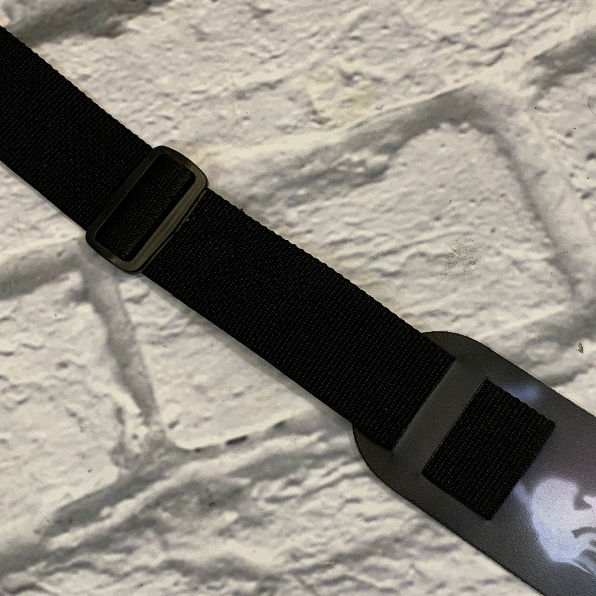 LM Products 3in Leather Skulls & Lightning Guitar Strap
