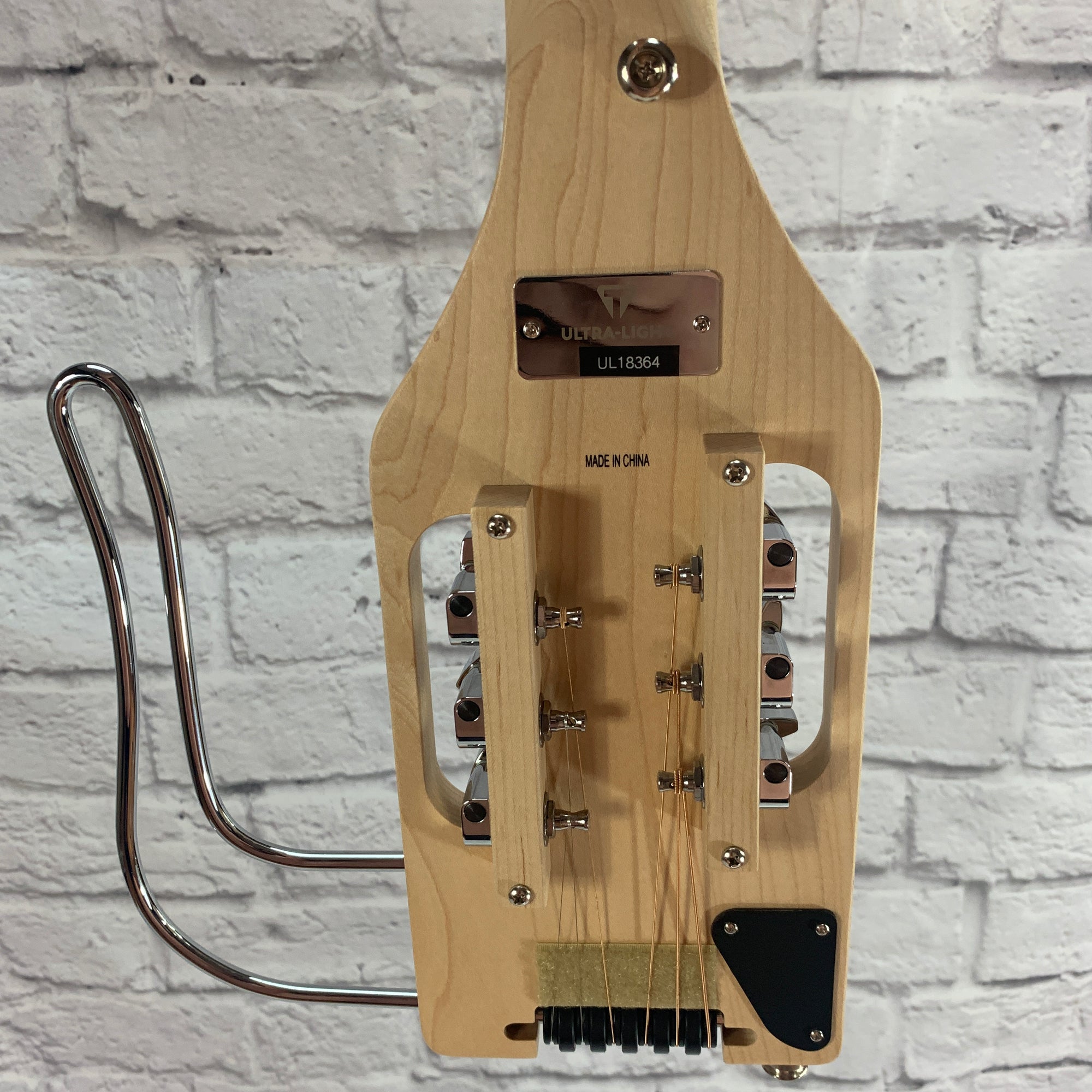 Traveler Ultra-Light Natural Electric Guitar w/ leg rest