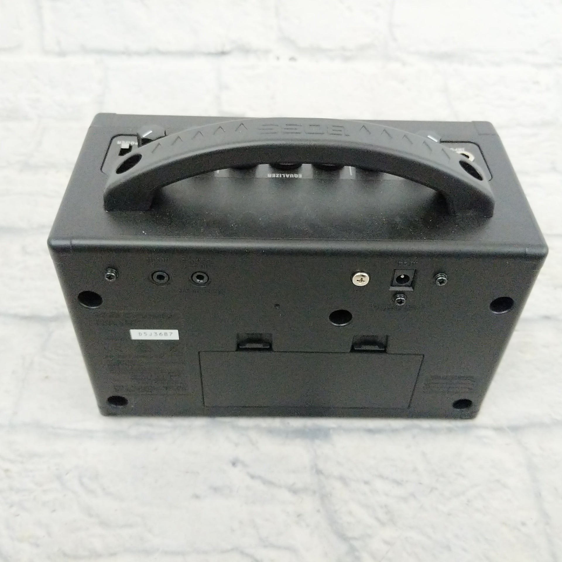 Boss KTN-MINI Katana Mini 7-Watt 1x4 Modeling Guitar Combo with Bonus Power Supply