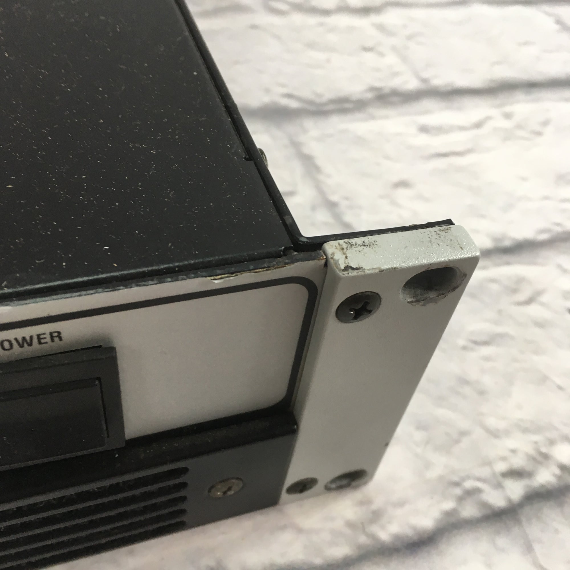 Crown MicroTech 2400 Power Amp
