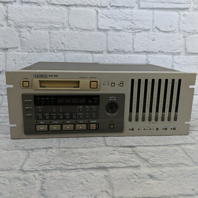 Tascam Model DA-88 Professional Multitrack Recorder 8 Channel Digital Recorder (As Is)