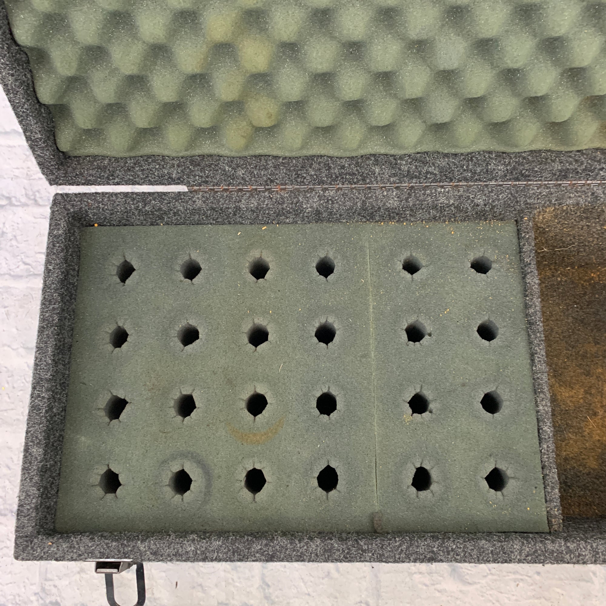 Carpet Covered Mic Case