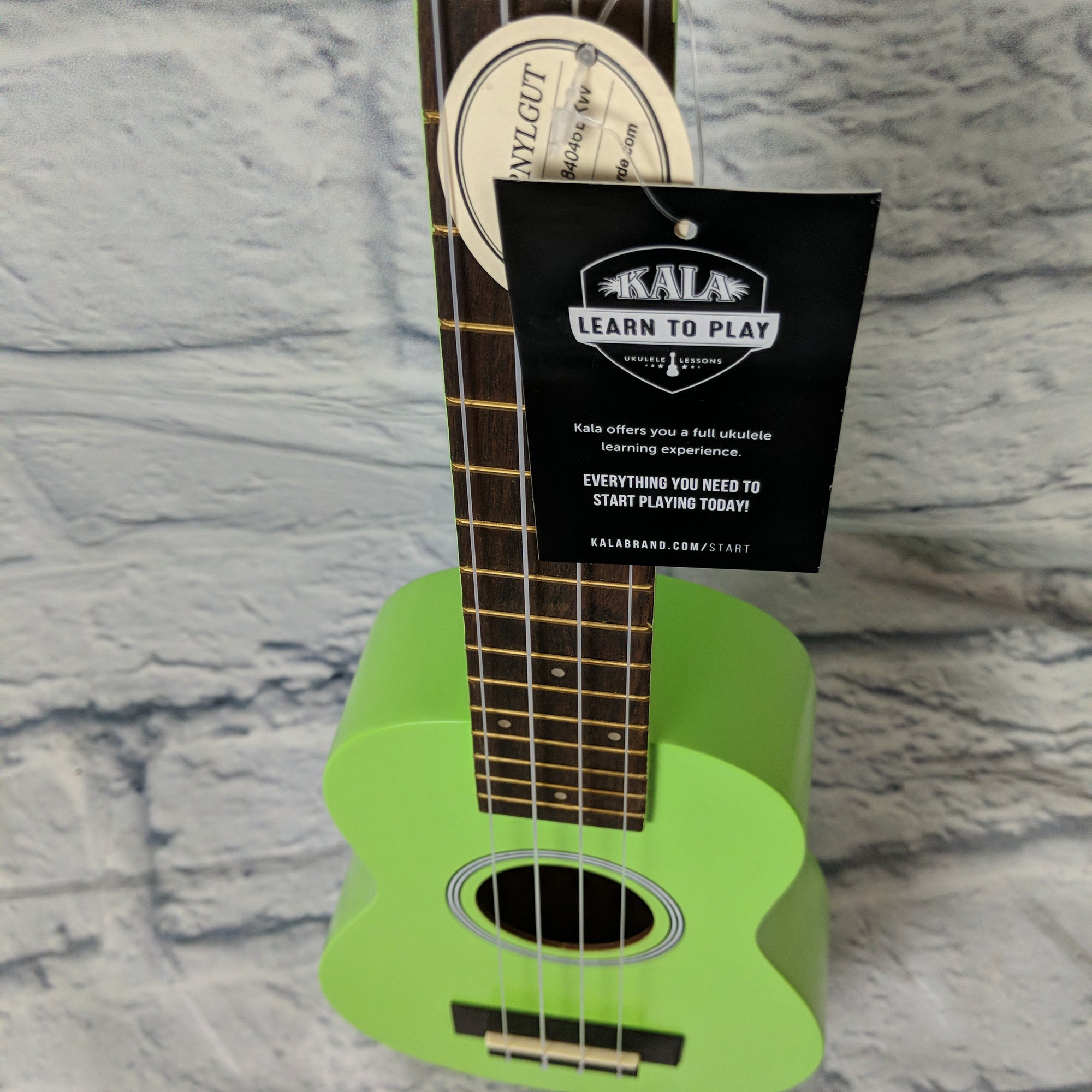 Kala Ukadelic Ukulele - Grasshopper