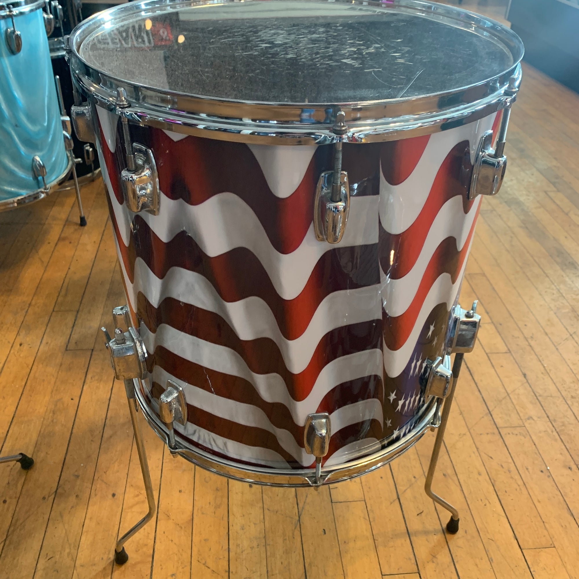 Ludwig 80s Rocker 16 x 16 Rack Tom w/ legs