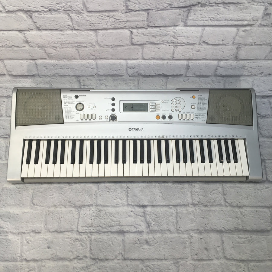Yamaha Portatone Electronic Keyboard