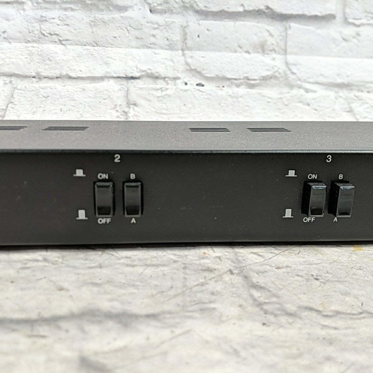 Unknown HP-4 Speaker Selector