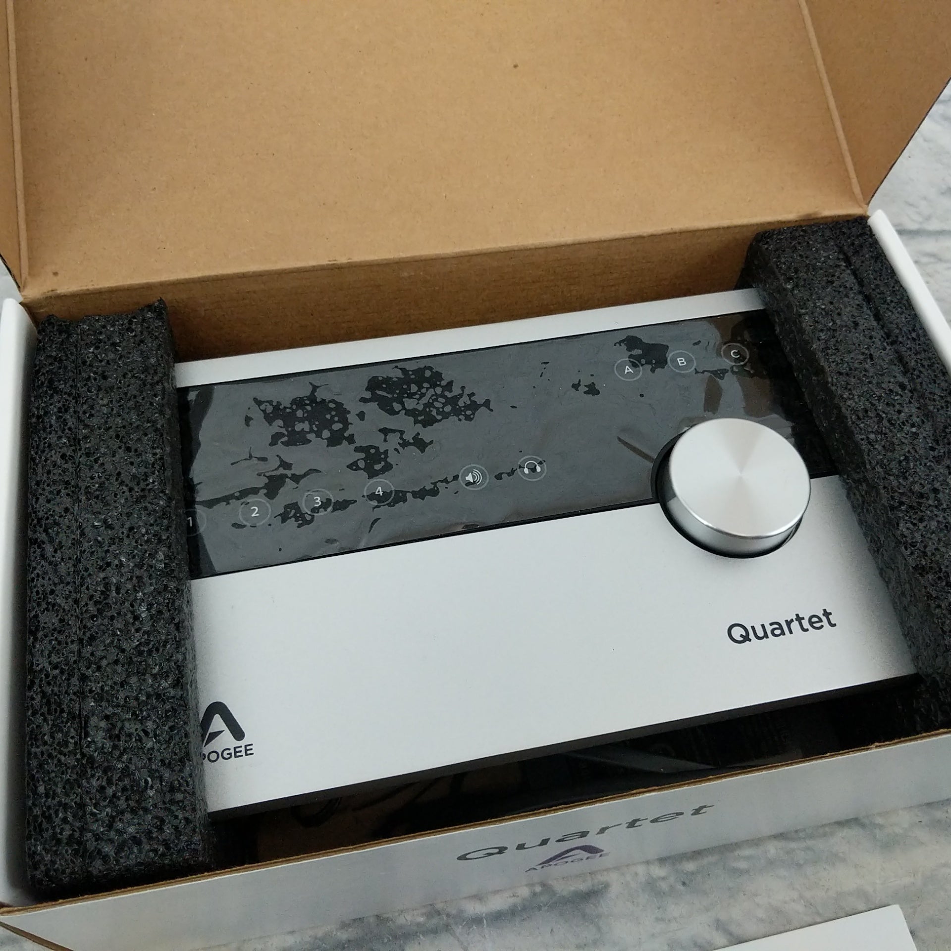 Apogee Quartet 4x8 USB Audio Interface for Mac and iOS