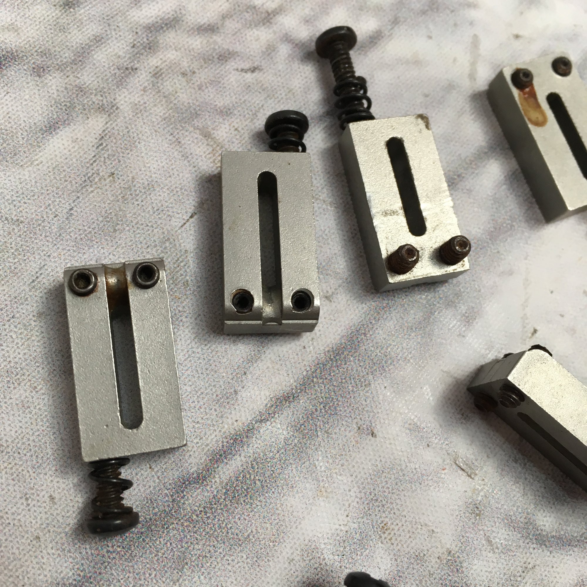 Fender 6pc Electric Guitar Bridge Saddle Set