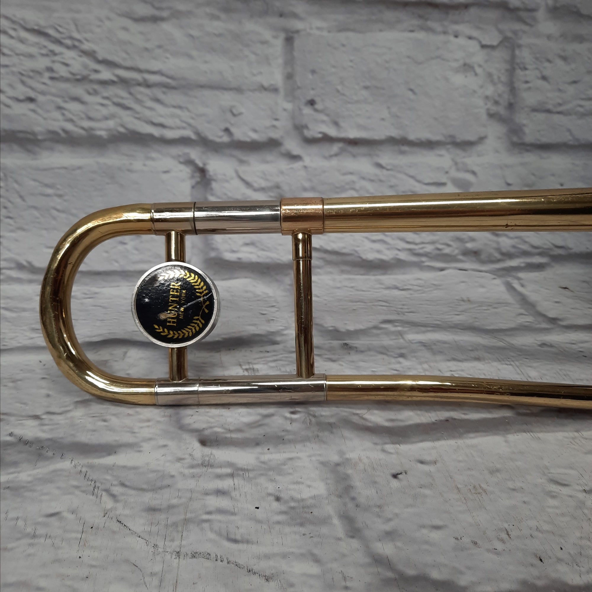 Hunter 6420L Bb Student Slide Trombone - Includes 12C mouthpiece, hard case, and extras - Ready to play!