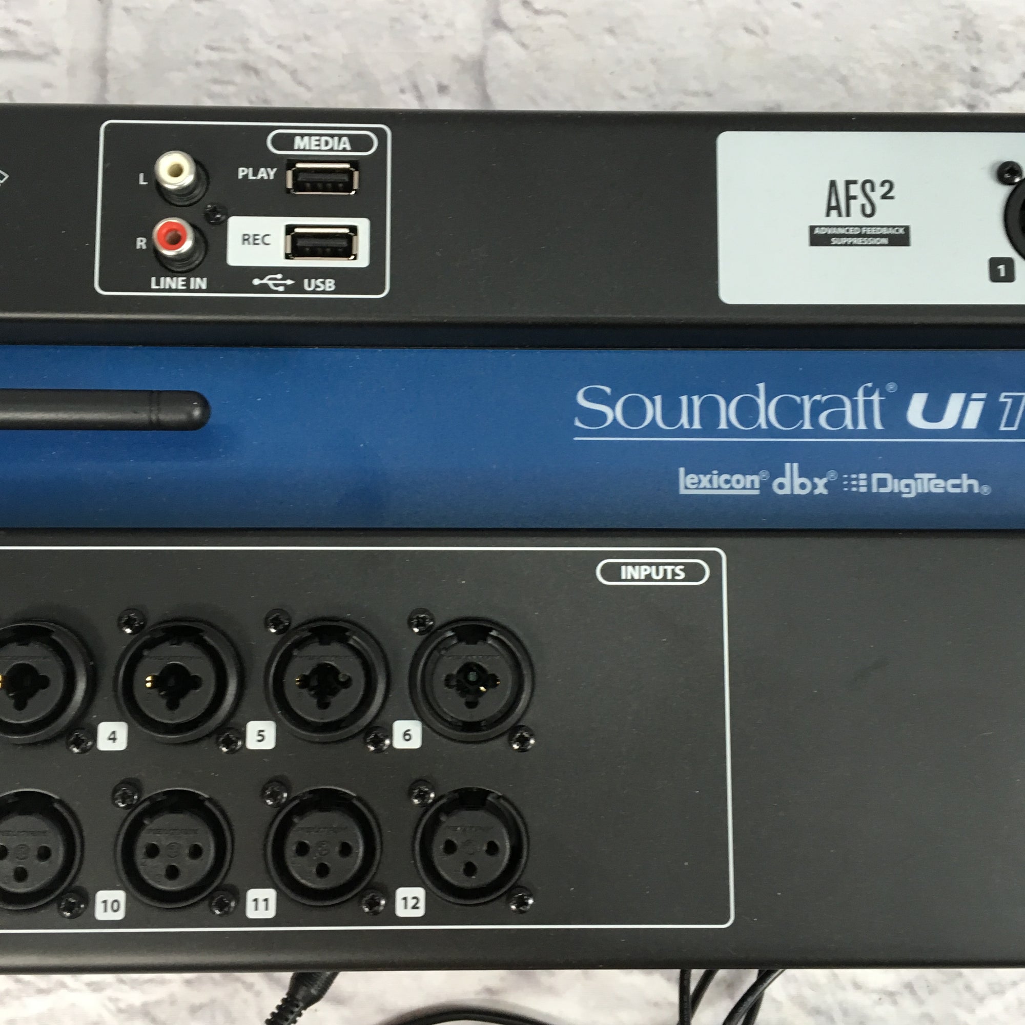 Soundcraft UIO16 16 Channel Wifi Mixer