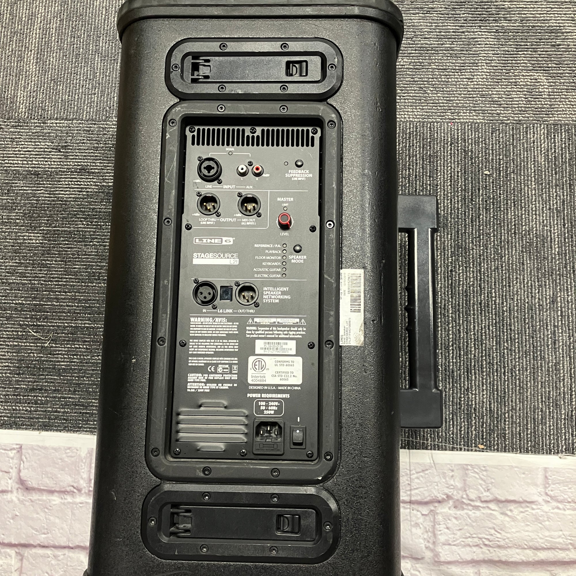 Line 6 StageSource L2t 2Way 800Watt Active Loudspeaker Evolution Music