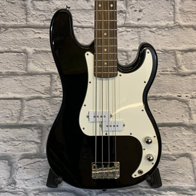 Davison 4-String Bass Black