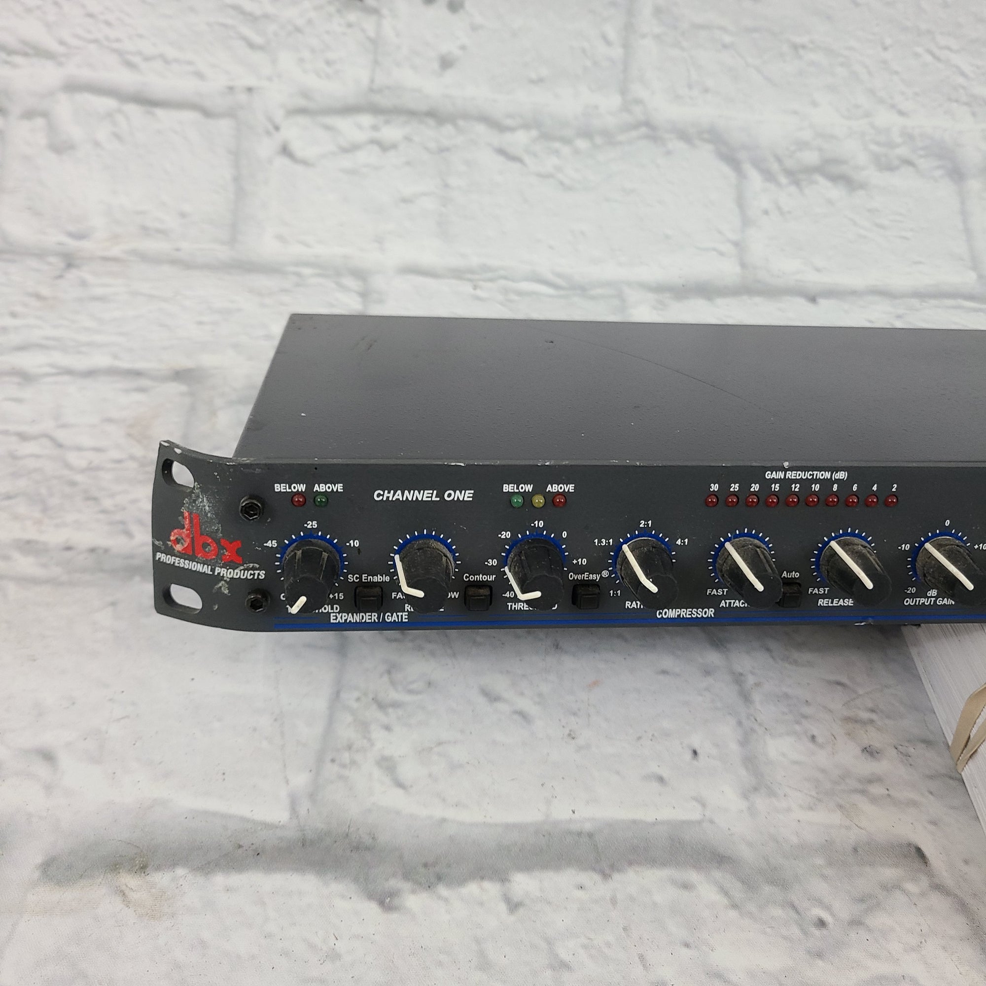 DBX 166XL Compressor - Evolution Music