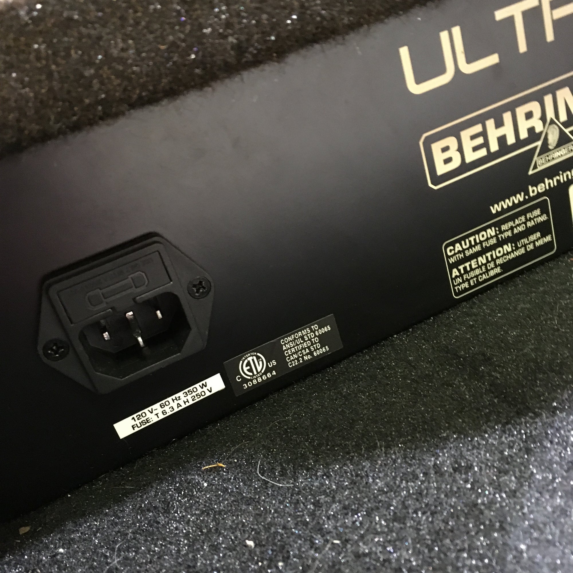 Behringer Ultrabass BXL3000 Bass Combo