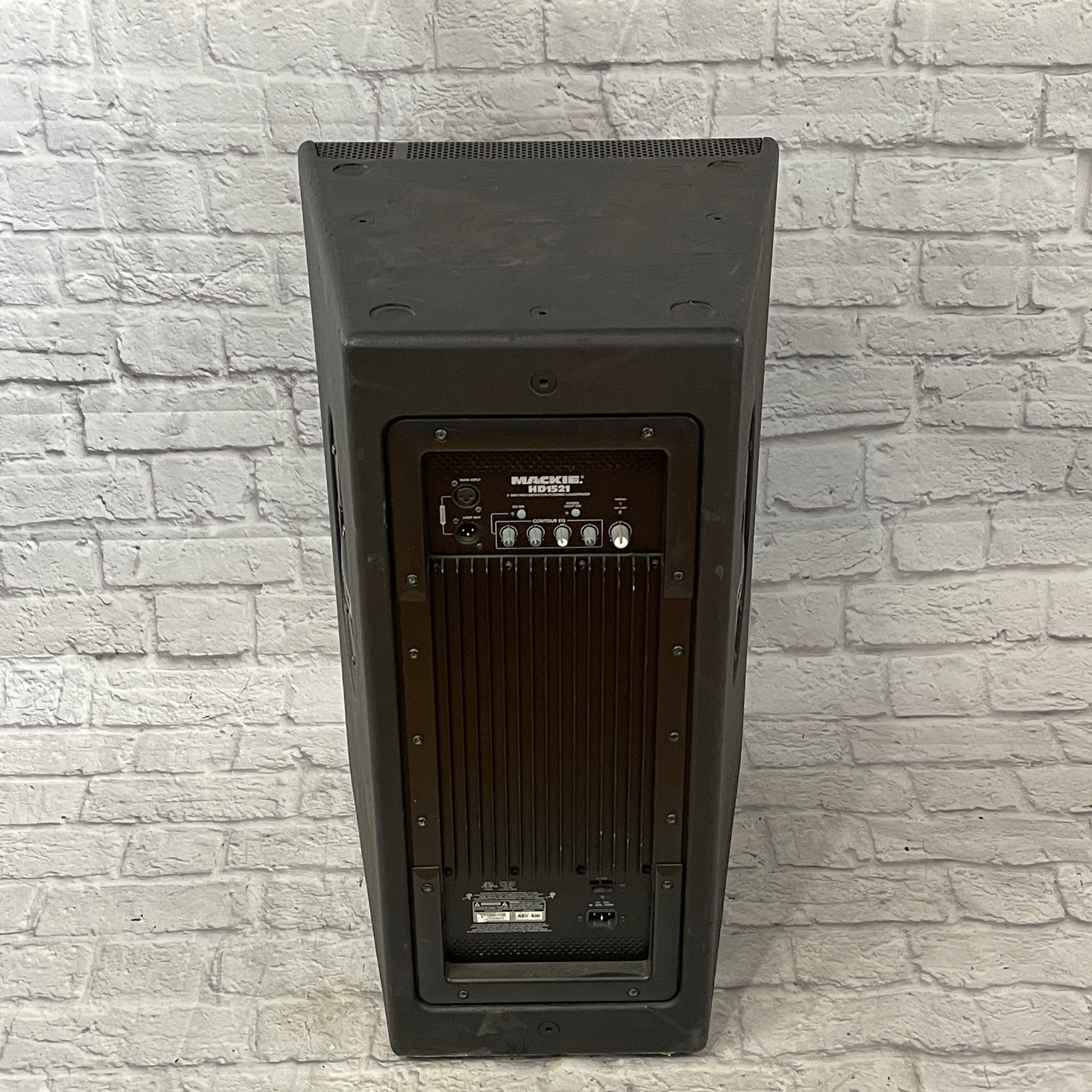 Mackie HD1521 15 1600W Powered Speaker