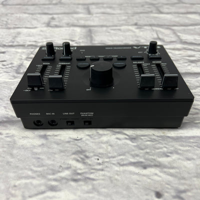 Roland VT-4 Voice Transformer Vocal Effect Pedal