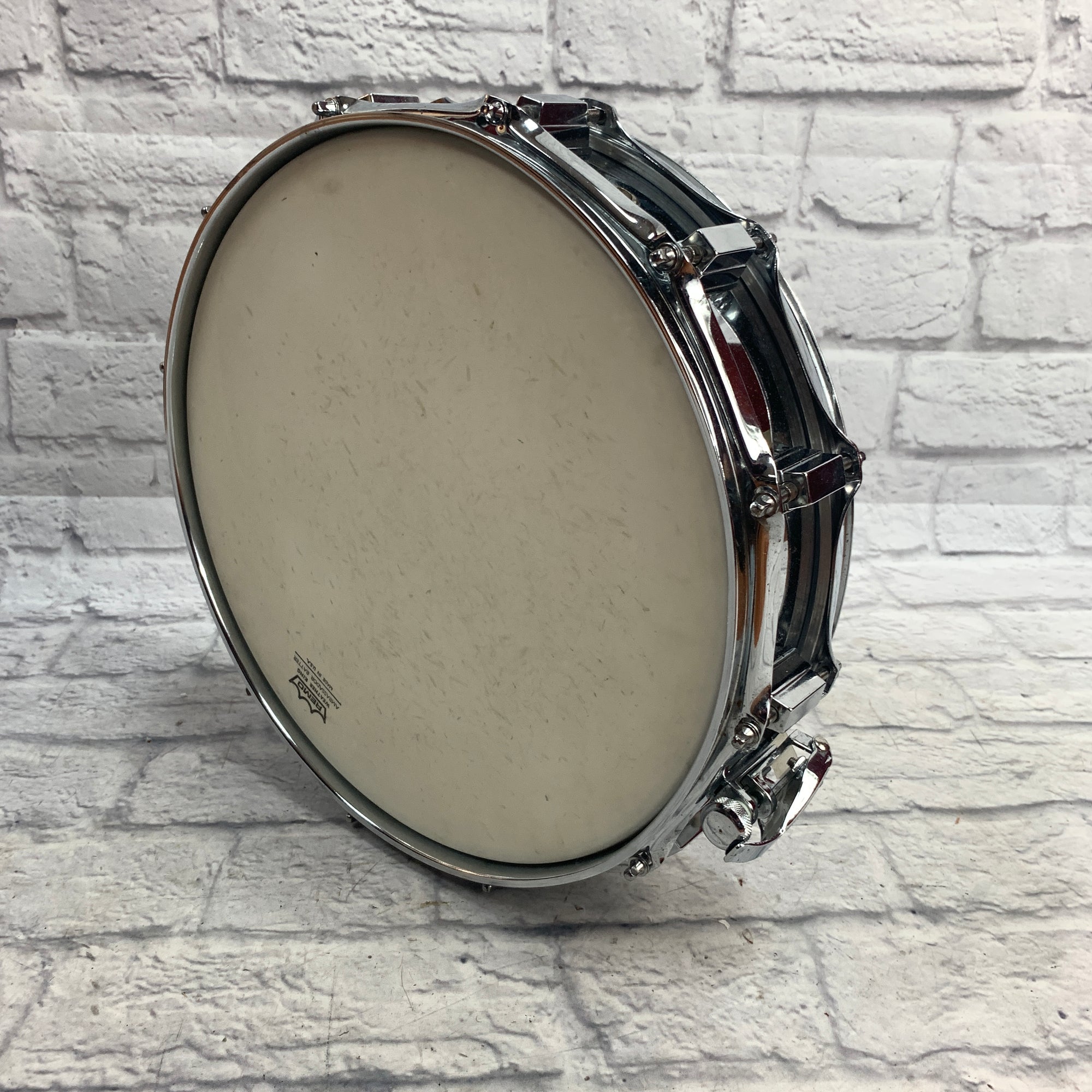 12 lug deals snare drum