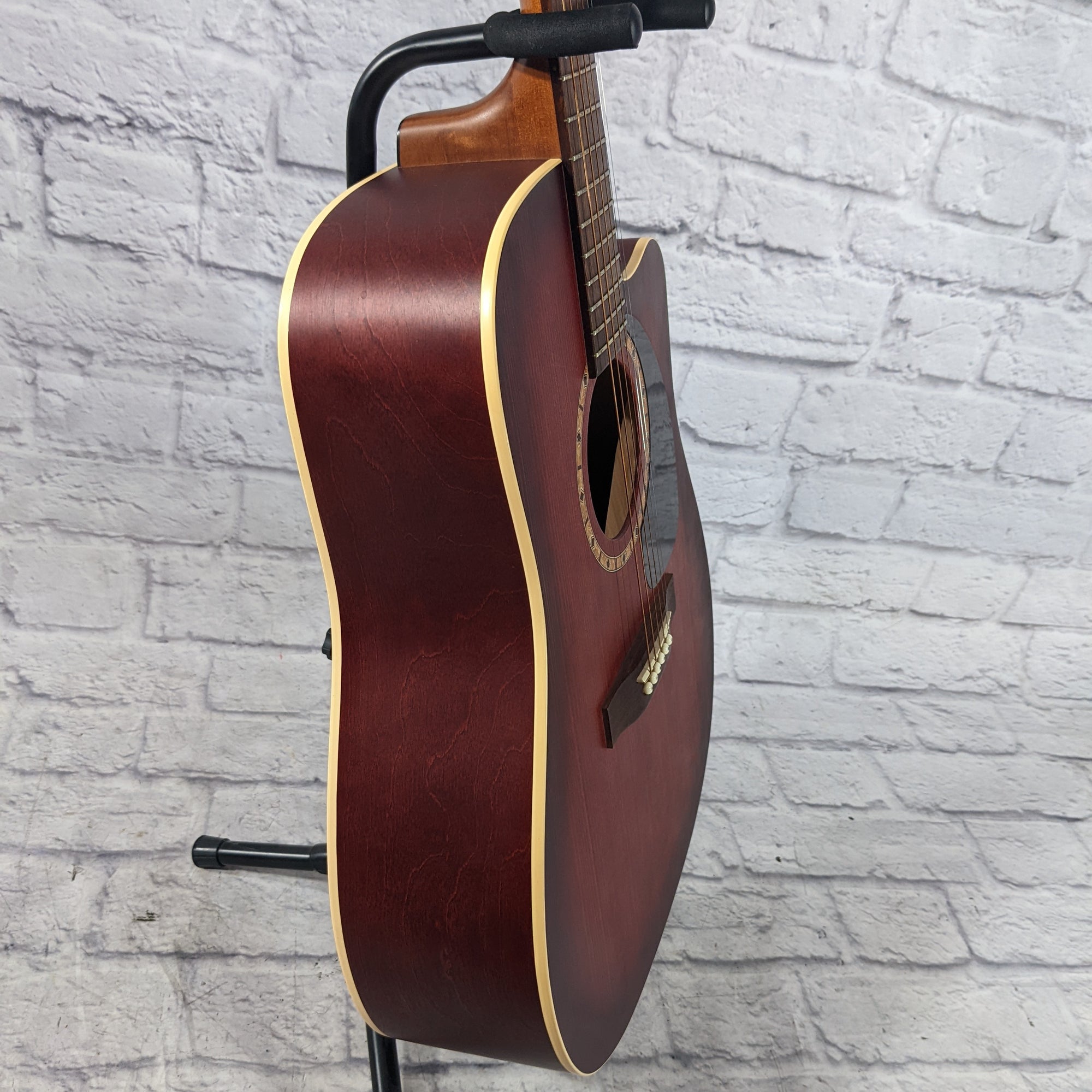 Art Lutherie Spruce CW Acoustic Guitar w/ Hard Case