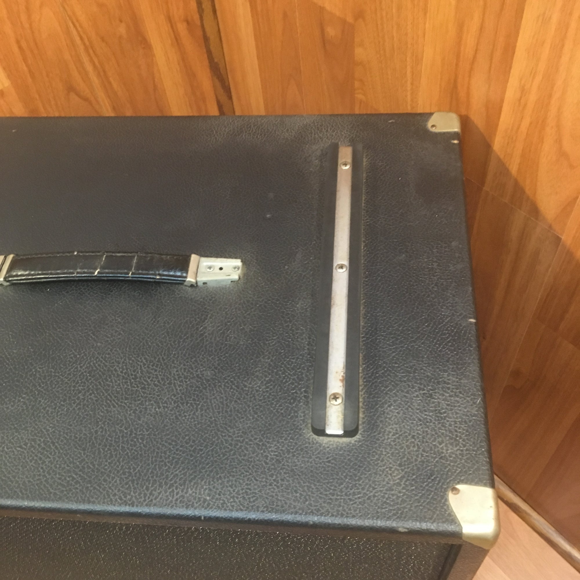 Vintage Kustom 1-15B Bass Cabinet