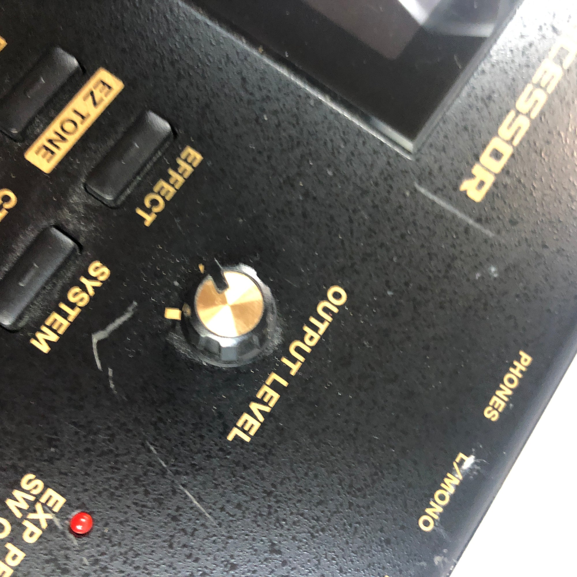 Boss GT-100 Multieffects Pedal