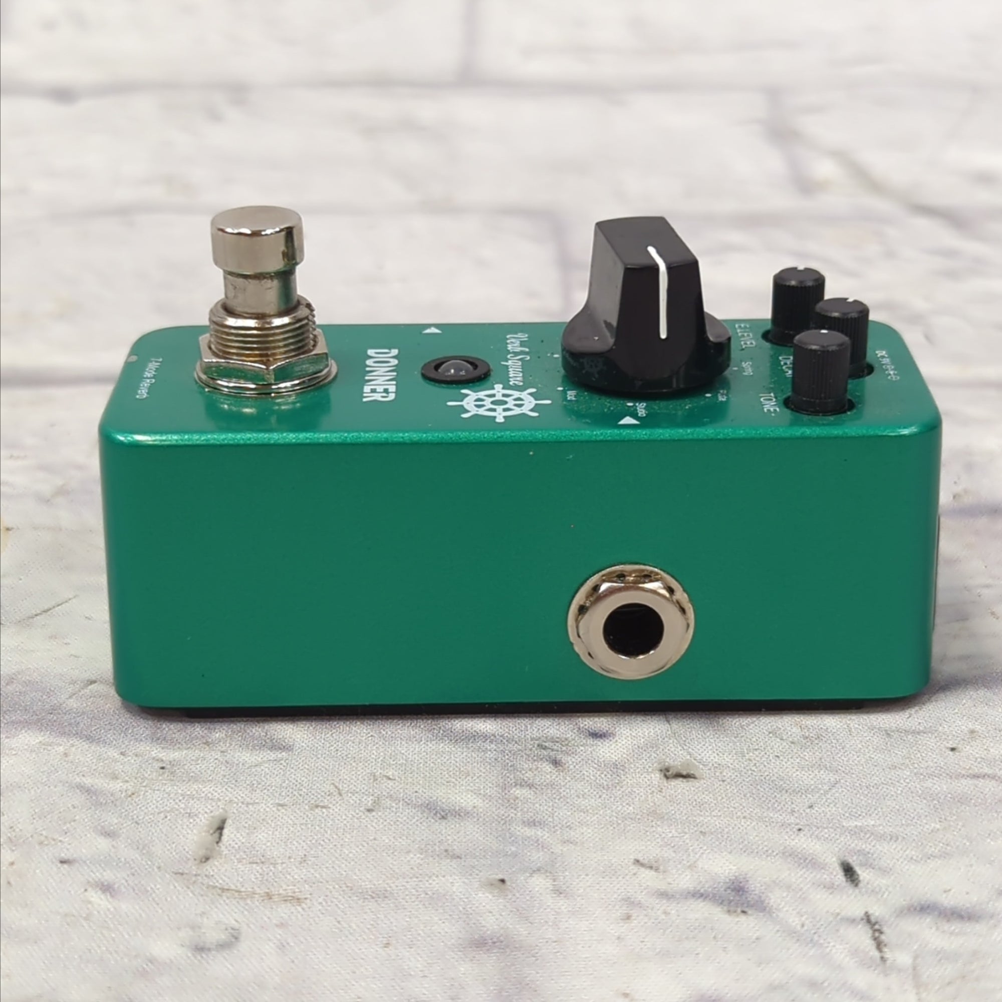 Donner Verb Square Mini Reverb Pedal - Evolution Music