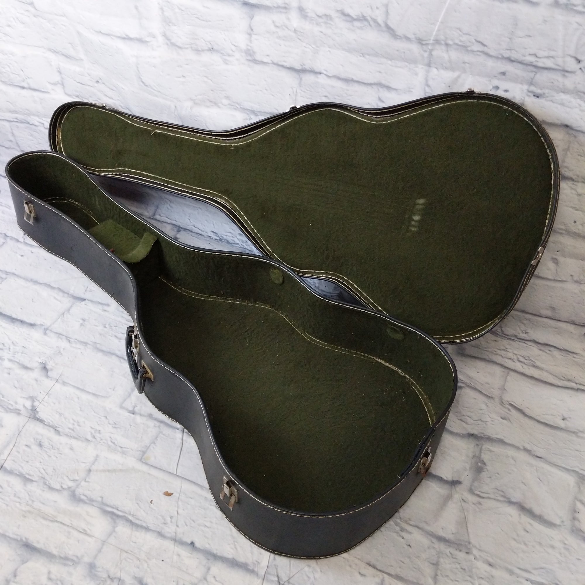 No Name Dreadnought Chipboard Case