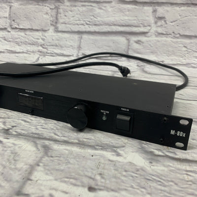 Furman M 8DX Power Conditioner