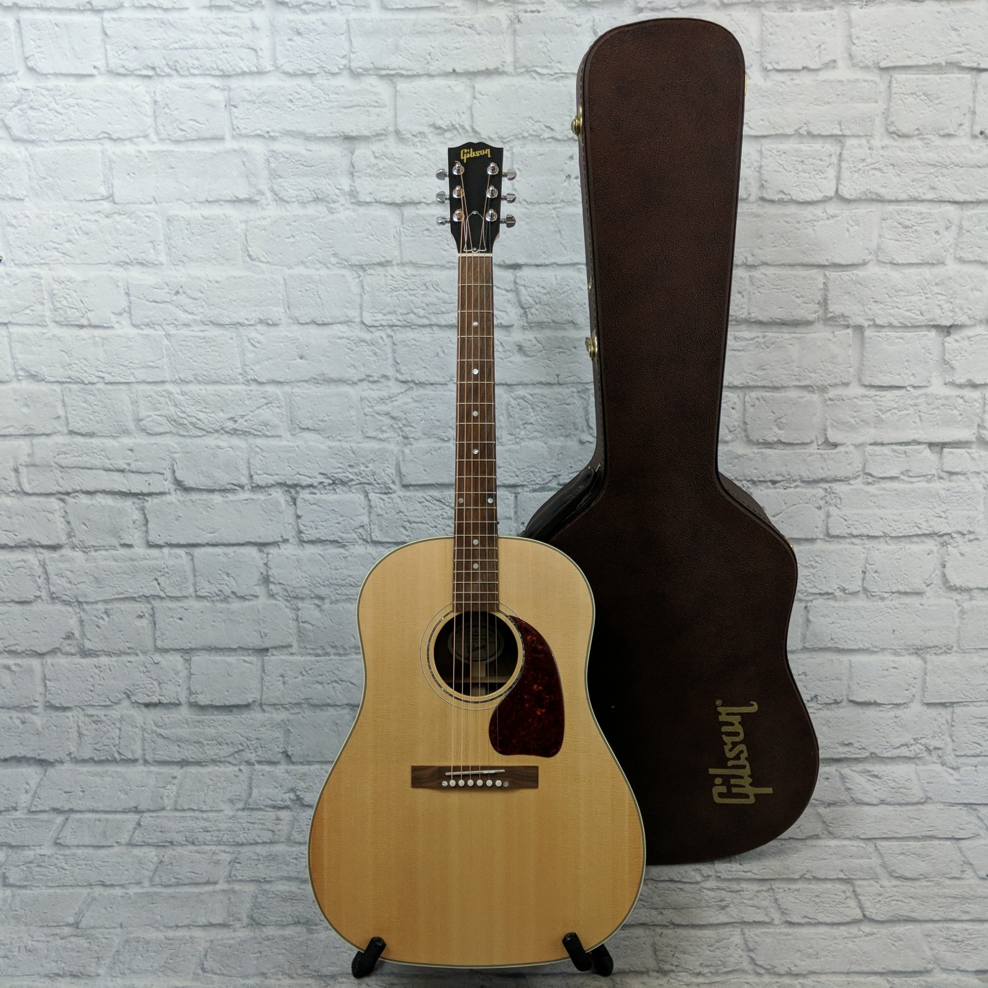 Gibson J-15 Dreadnought with Electronics Antique Natural 2018 w/case