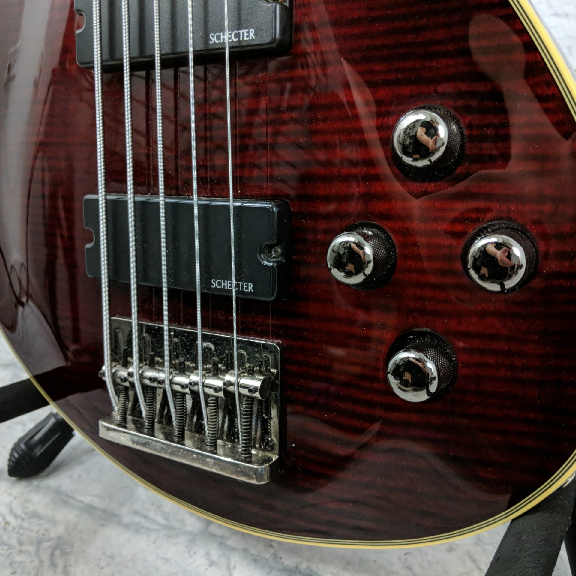 Schecter Omen Extreme-5 5 String Bass - Evolution Music
