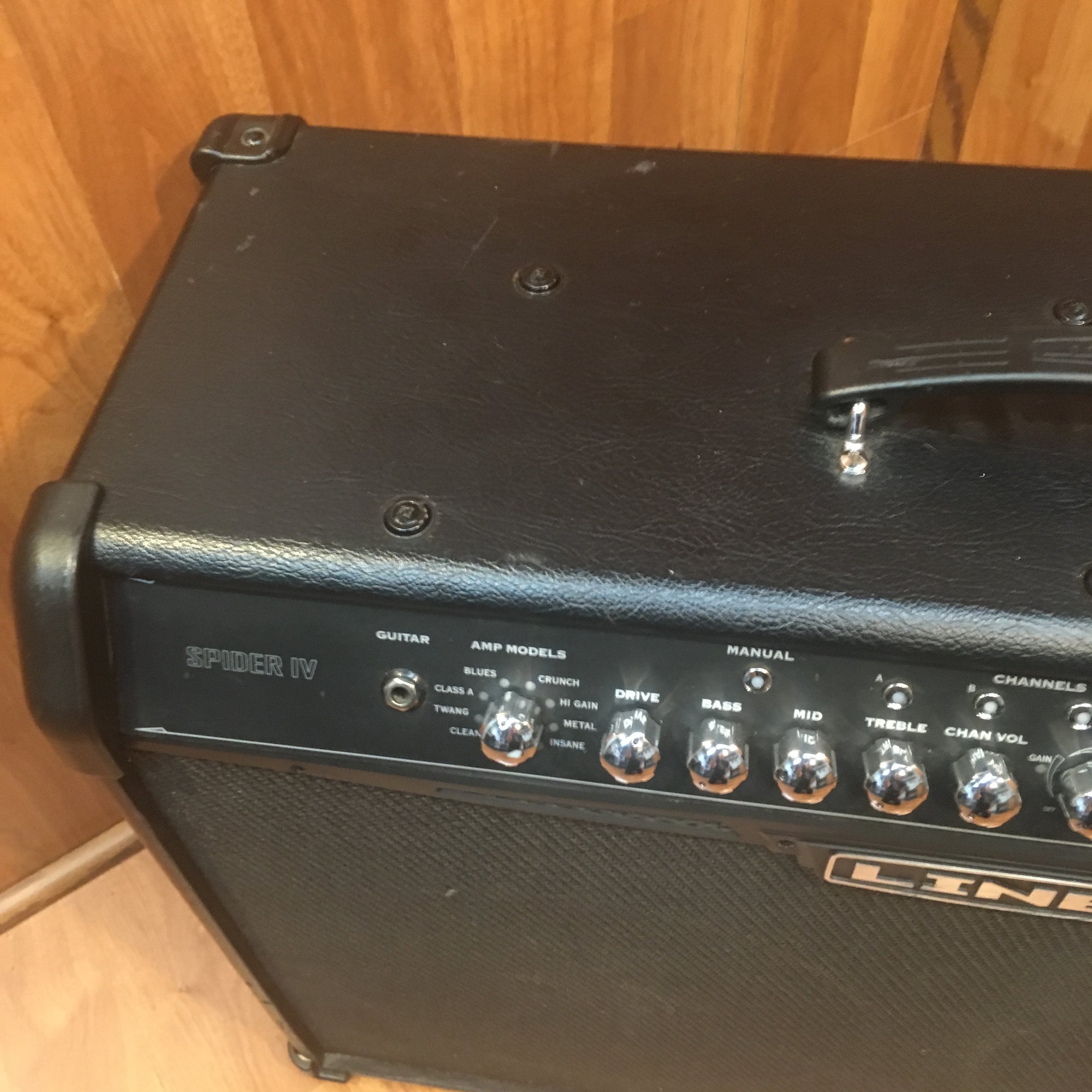Line 6 Spider IV 150w Combo Amp
