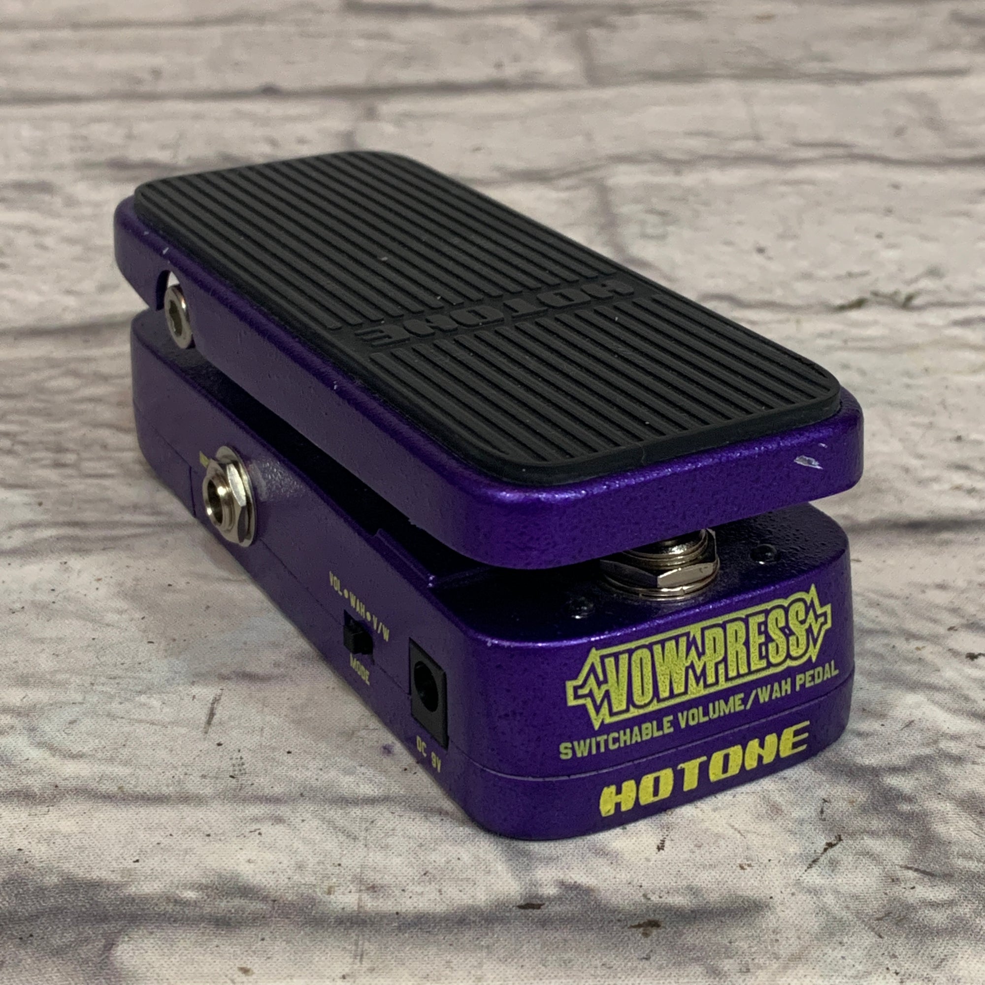 Hotone Vow Press Mini Volume/Wah Pedal - Evolution Music