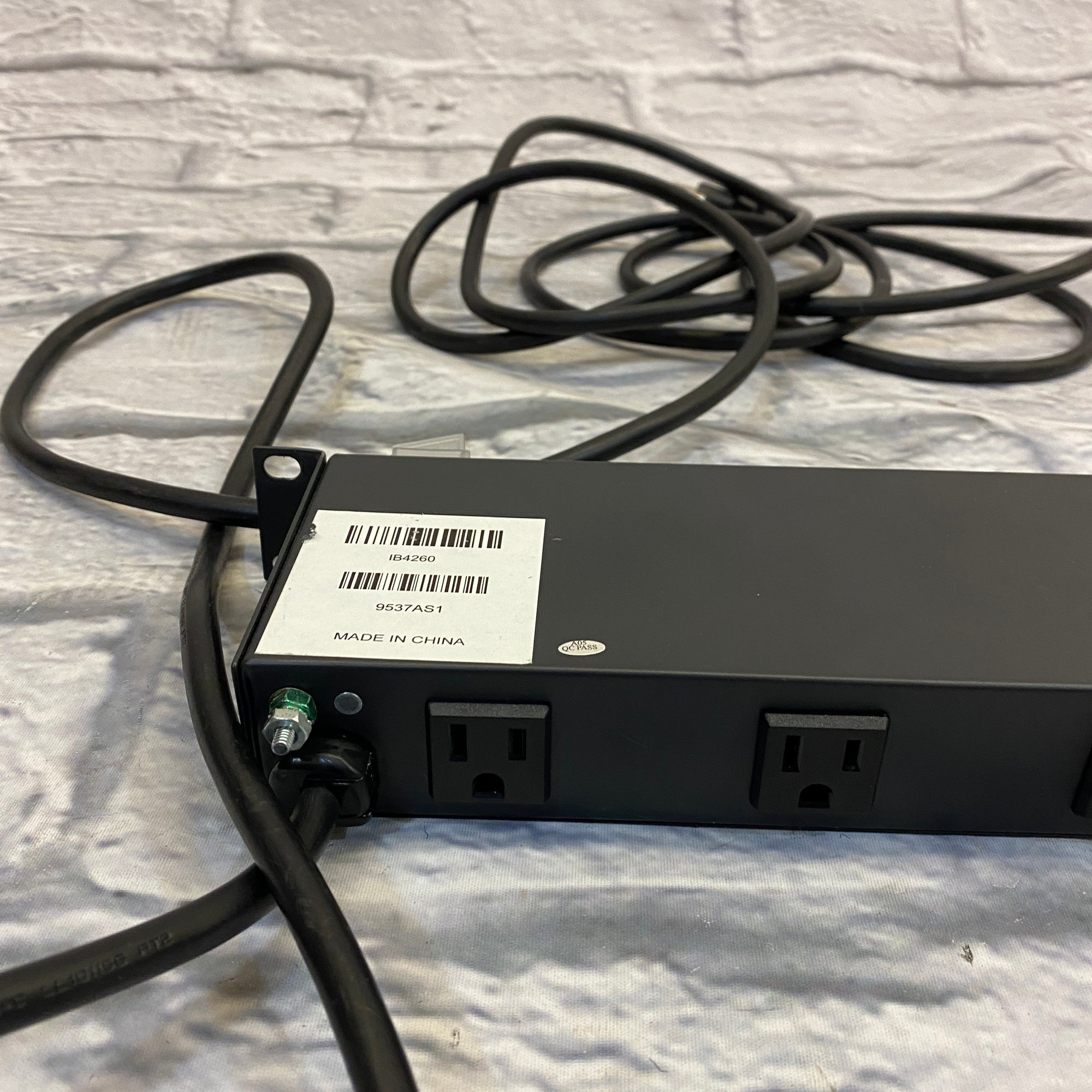 Tripp-Lite RS-1215-RA Power Conditioner