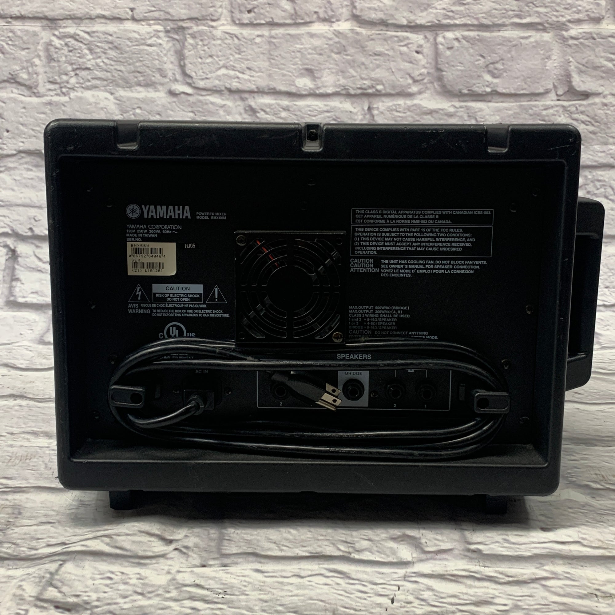 Yamaha EMX 66M Powered Mixer