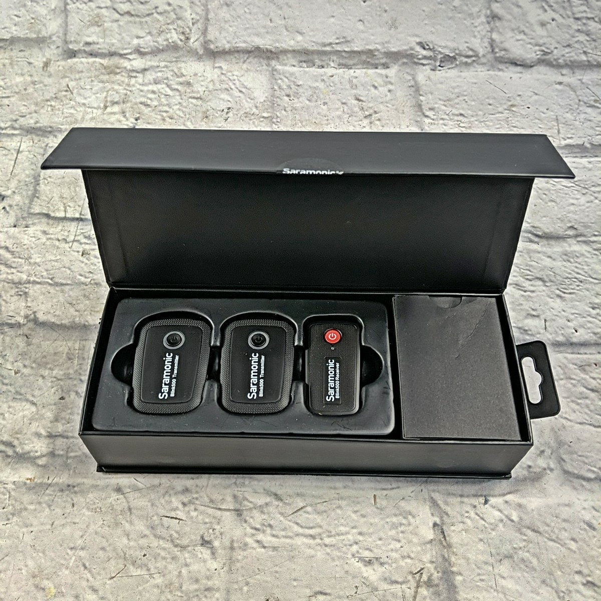 Saramonic Blink500 B2 Ultracompact Dual Channel Lavalier Mic System null