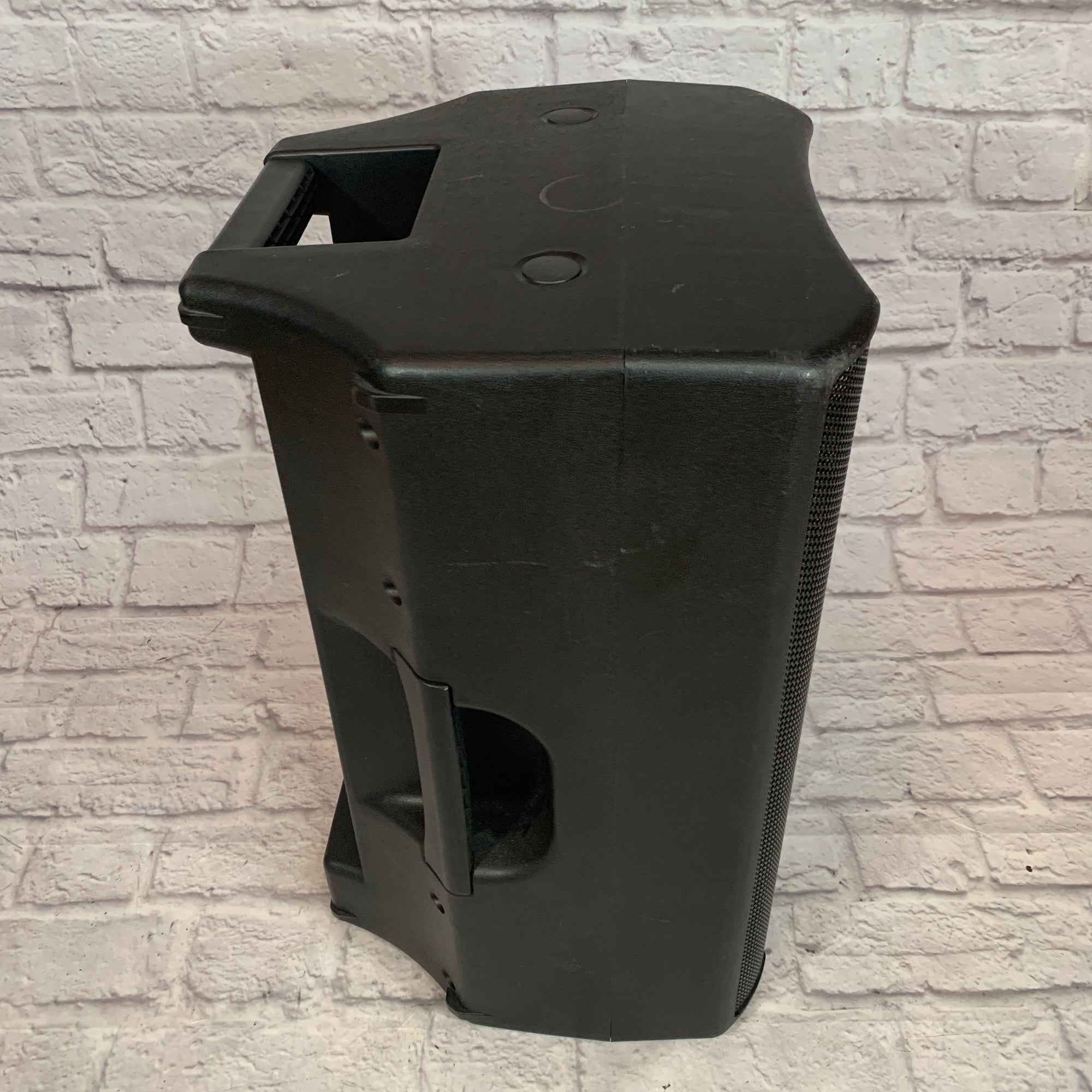 Harbinger V2212 Powered Speaker w/ Stand
